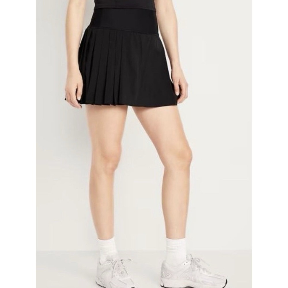 Old Navy PowerSoft Black Pleated Tennis Skort with Built-in‎ Shorts Women Size S